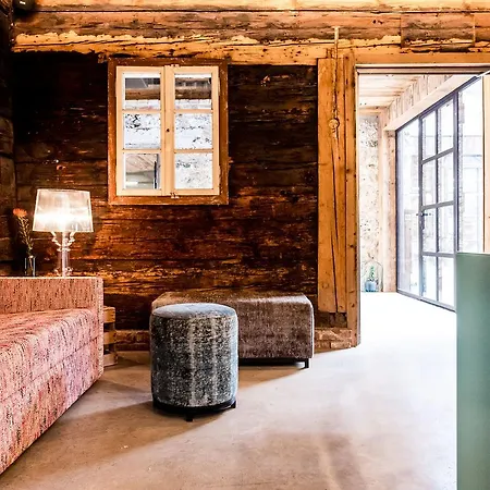 Peakini Farmhaus 农家乐 *